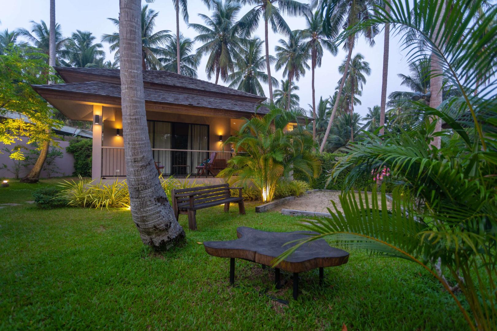 CocoCool Villas for rent in Koh Phangan with swimmingpool. Perfect for hollidays and private events.